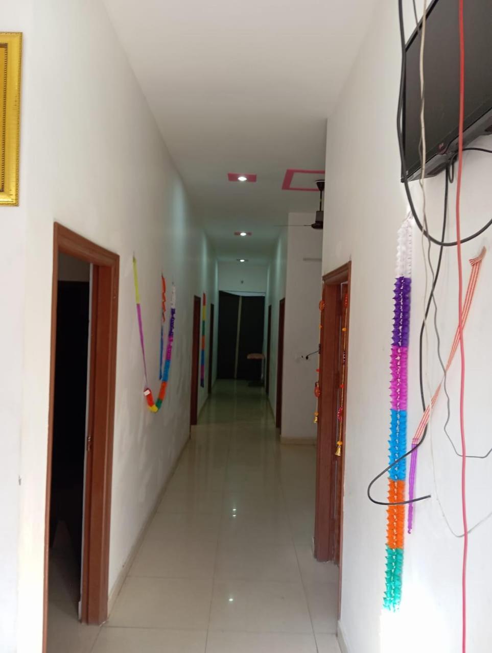 Bed and Breakfast Roop Niwas à Amritsar Extérieur photo