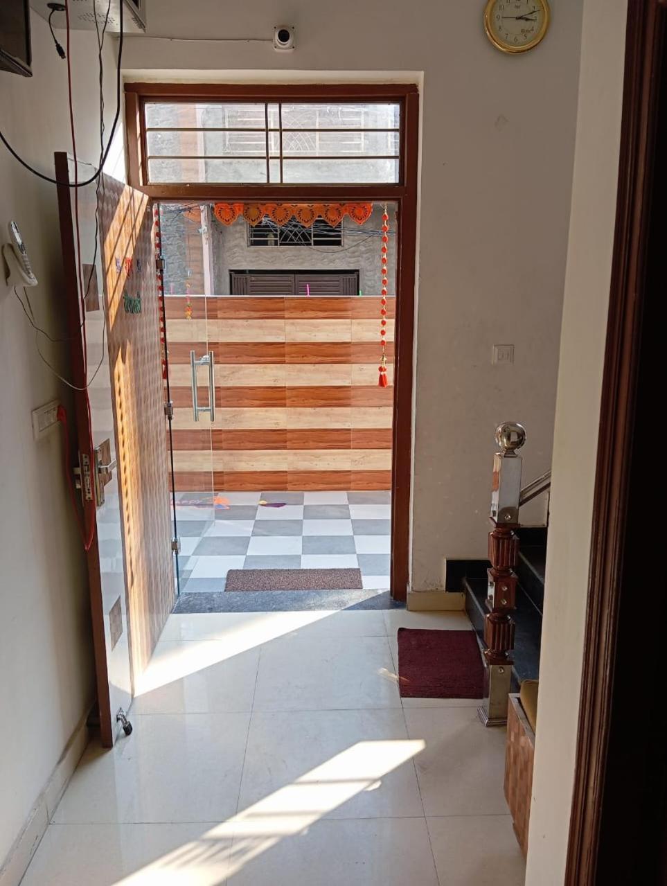 Bed and Breakfast Roop Niwas à Amritsar Extérieur photo